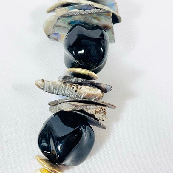 Vintage Abalone Pendant Necklace Stacked Shell Boho Mother Pearl Black Gold 13" - Picture 5 of 8